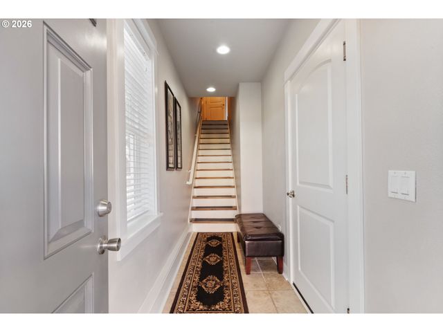 108 N 3RD Ave, Rockaway Beach, OR 97136