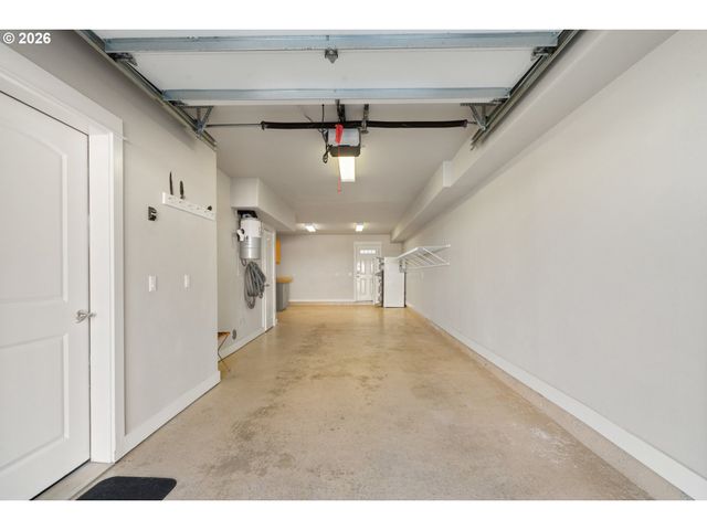 108 N 3RD Ave, Rockaway Beach, OR 97136