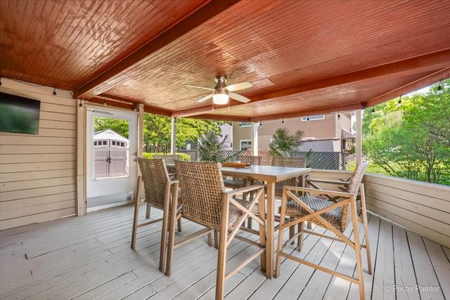575 RODENBURG Road, Roselle, IL 60172