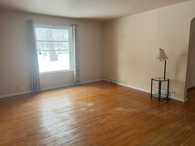 1188 Pine Street, Dawson, MN 56232