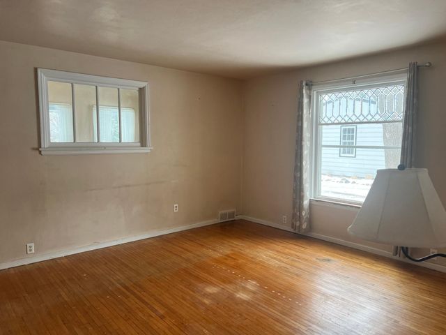 1188 Pine Street, Dawson, MN 56232