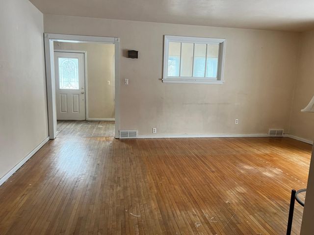 1188 Pine Street, Dawson, MN 56232