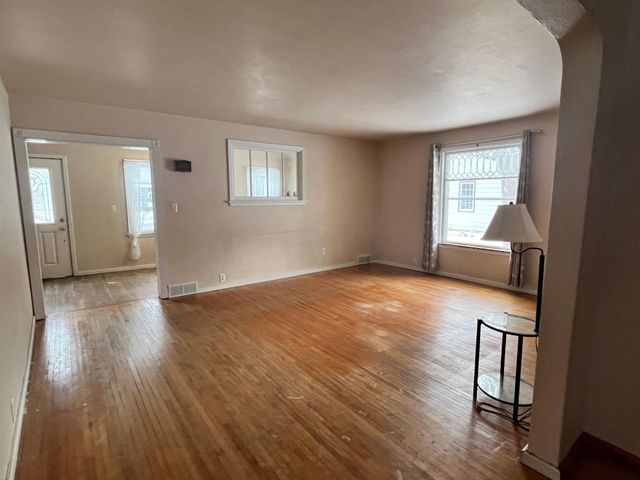 1188 Pine Street, Dawson, MN 56232