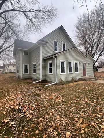 1188 Pine Street, Dawson, MN 56232