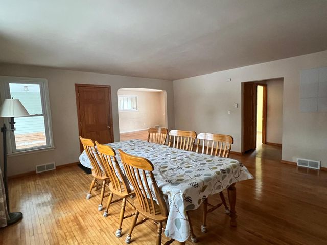 1188 Pine Street, Dawson, MN 56232