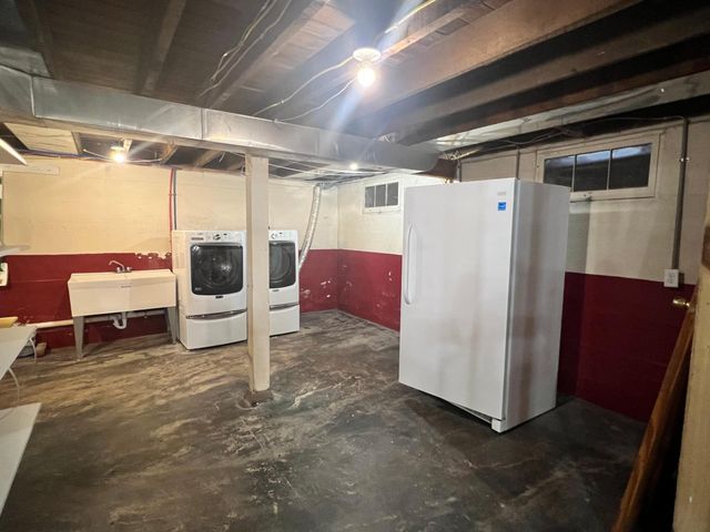 1188 Pine Street, Dawson, MN 56232