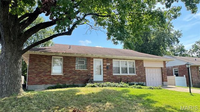 9438 Koerber Lane, St Louis, MO 63123