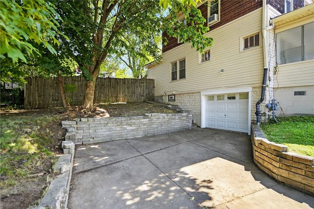 113 Gerhold St, Bethel Park, PA 15102