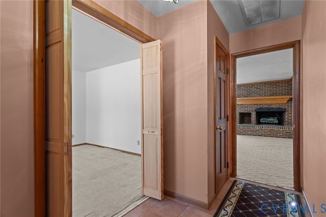 11441 Chigger Creek Rd, Dinwiddie, VA 23841