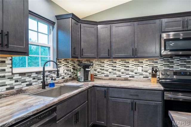 3545 Cardinal Crossing Boulevard, Granite City, IL 62040