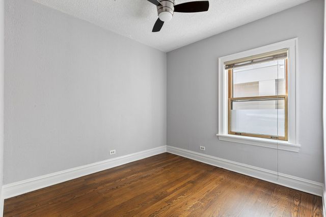 821 Lake Street 2S, Oak Park, IL 60301