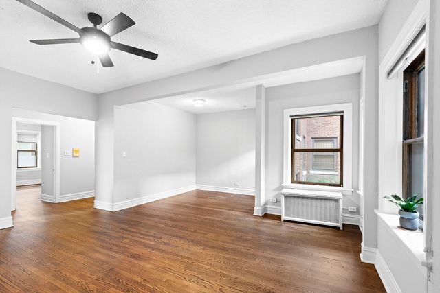 821 Lake Street 2S, Oak Park, IL 60301