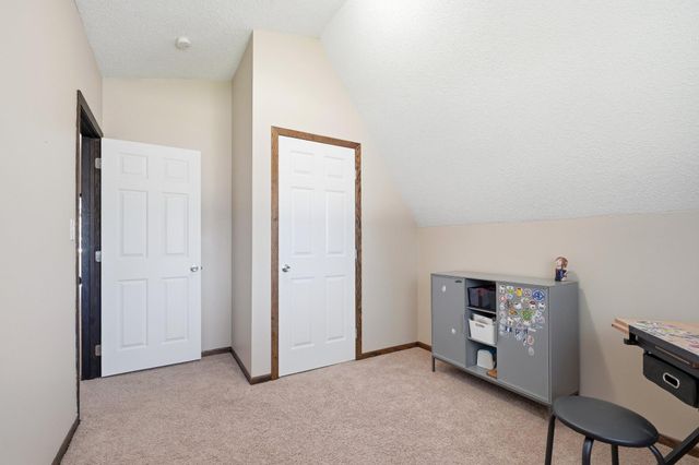 6575 Crosby Avenue, Inver Grove Heights, MN 55076