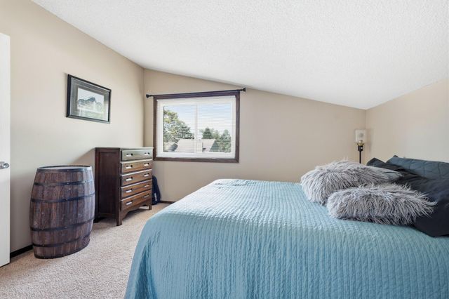 6575 Crosby Avenue, Inver Grove Heights, MN 55076