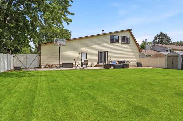 6575 Crosby Avenue, Inver Grove Heights, MN 55076