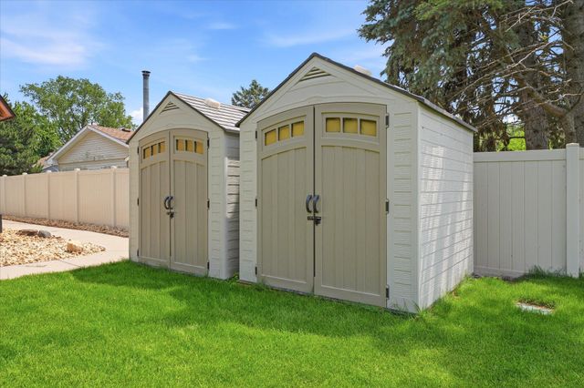 6575 Crosby Avenue, Inver Grove Heights, MN 55076