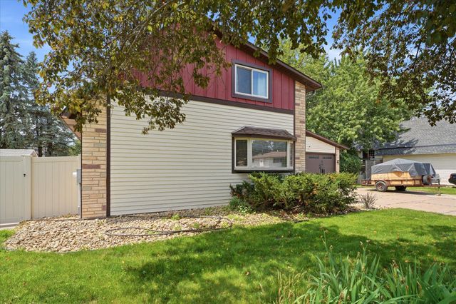 6575 Crosby Avenue, Inver Grove Heights, MN 55076