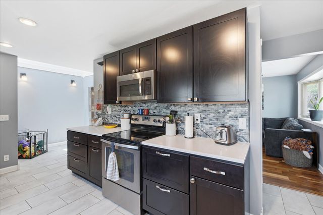 6575 Crosby Avenue, Inver Grove Heights, MN 55076