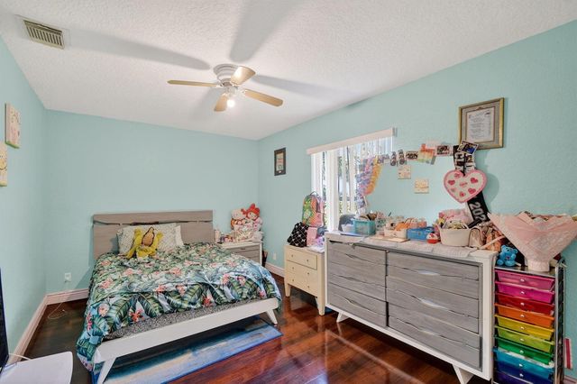 876 Gazetta Way, West Palm Beach, FL 33413