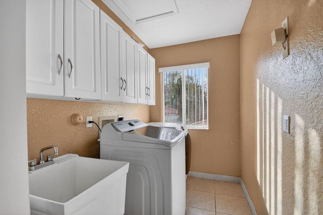 876 Gazetta Way, West Palm Beach, FL 33413