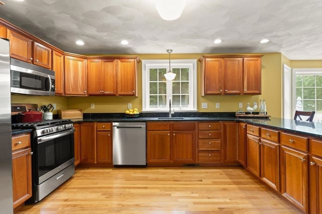 1 Third Street, North Reading, MA 01864