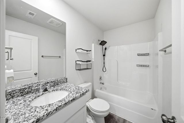 496 Nancy Dr, Shepherdsville, KY 40165