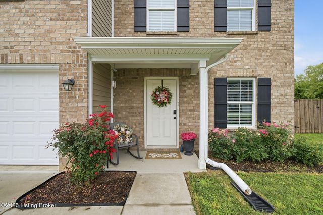 496 Nancy Dr, Shepherdsville, KY 40165