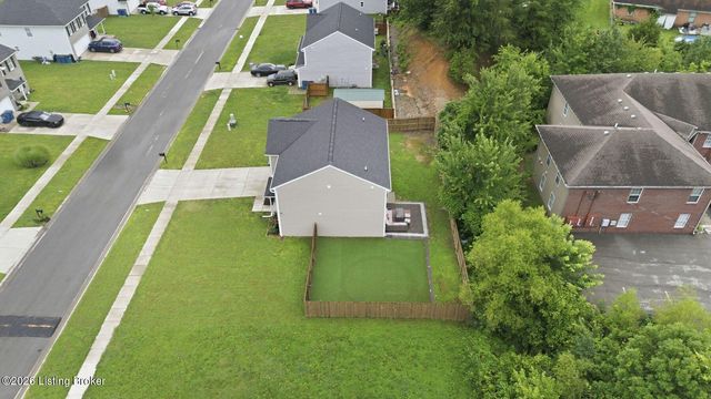 496 Nancy Dr, Shepherdsville, KY 40165