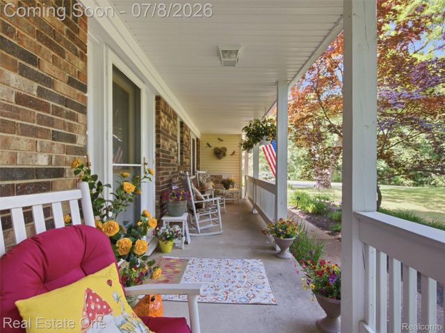 1230 Bald Eagle Lake Road, Groveland Township, MI 48462