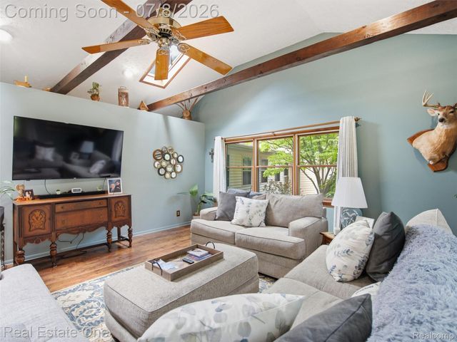 1230 Bald Eagle Lake Road, Groveland Township, MI 48462