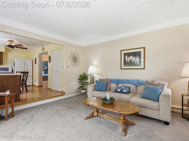 1230 Bald Eagle Lake Road, Groveland Township, MI 48462