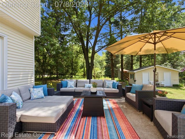 1230 Bald Eagle Lake Road, Groveland Township, MI 48462
