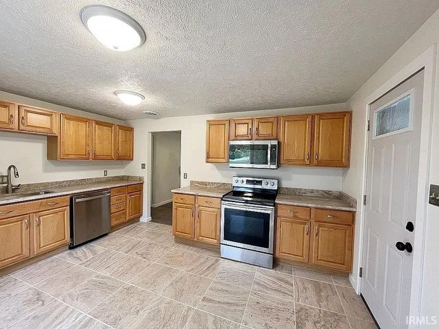 2983 N Murphy Lane, Warsaw, IN 46582