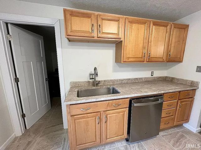 2983 N Murphy Lane, Warsaw, IN 46582