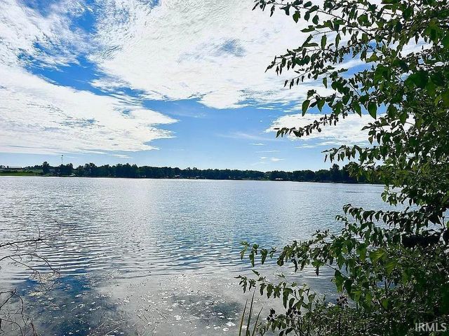 2983 N Murphy Lane, Warsaw, IN 46582