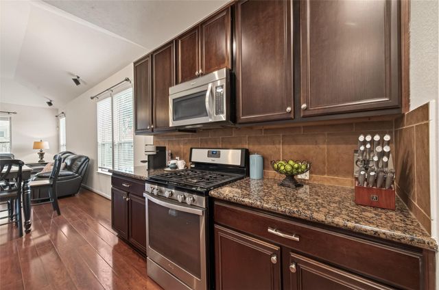 2919 Acorn Oaks Drive, Katy, TX 77493