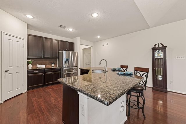 2919 Acorn Oaks Drive, Katy, TX 77493