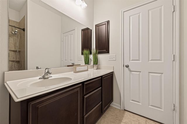 2919 Acorn Oaks Drive, Katy, TX 77493