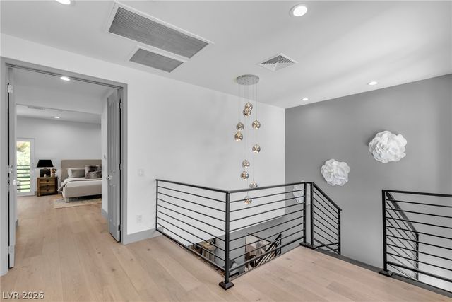 2861 Queens Courtyard Drive, Las Vegas, NV 89109