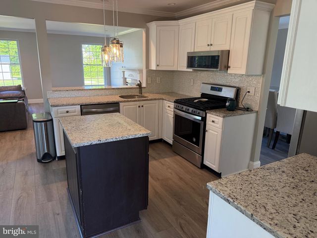 580 SCHOOL HOUSE CT, Williamstown, NJ 08094