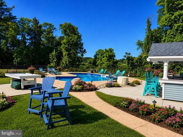 580 SCHOOL HOUSE CT, Williamstown, NJ 08094