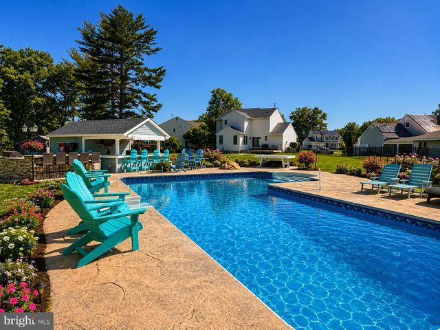 580 SCHOOL HOUSE CT, Williamstown, NJ 08094