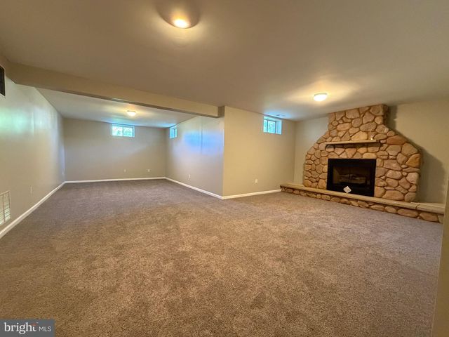 580 SCHOOL HOUSE CT, Williamstown, NJ 08094