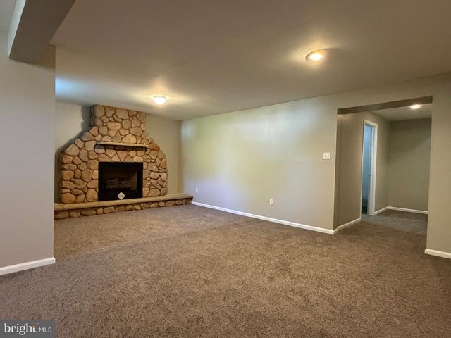 580 SCHOOL HOUSE CT, Williamstown, NJ 08094