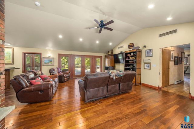 25463 473rd Ave Avenue, Baltic, SD 57003