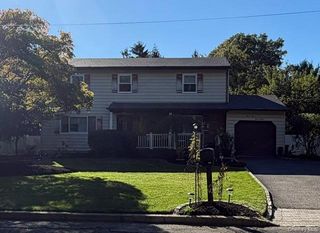 2338 Locust Avenue, Ronkonkoma, NY 11779