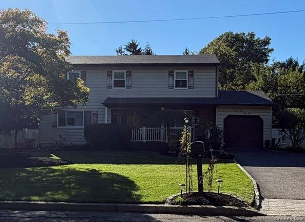 2338 Locust Avenue, Ronkonkoma, NY 11779 — exterior