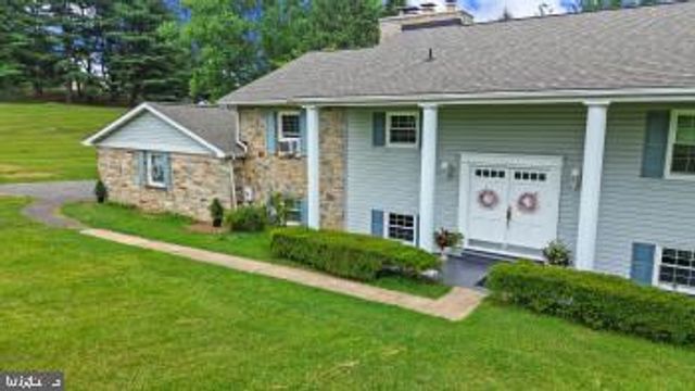 2212 CORBETT RD, Monkton, MD 21111