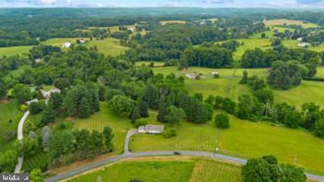 2212 CORBETT RD, Monkton, MD 21111
