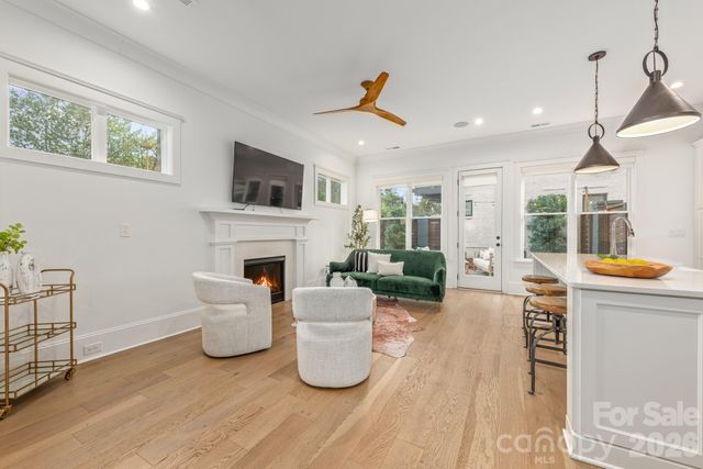 607 Mattie Rose Lane, Charlotte, NC 28204